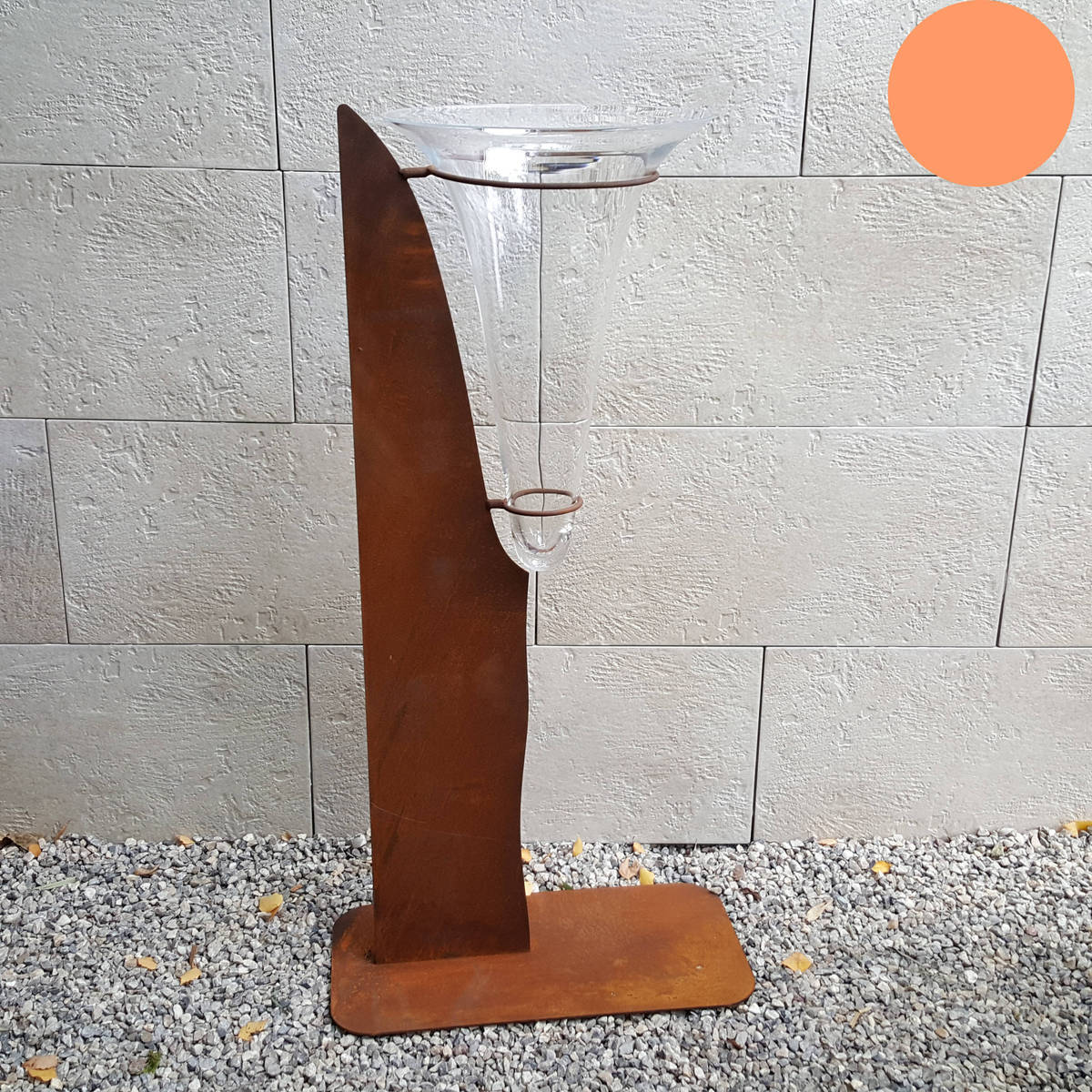 Ständer aus Rosteisen mit Vase, Höhe 100cm