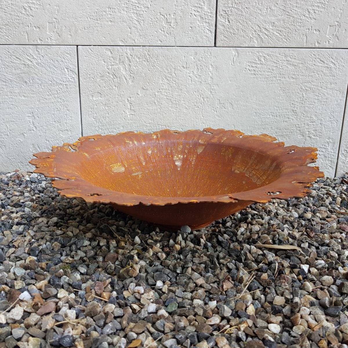 Coupe en fer rouillé, bord découpé, Ø 50 cm 