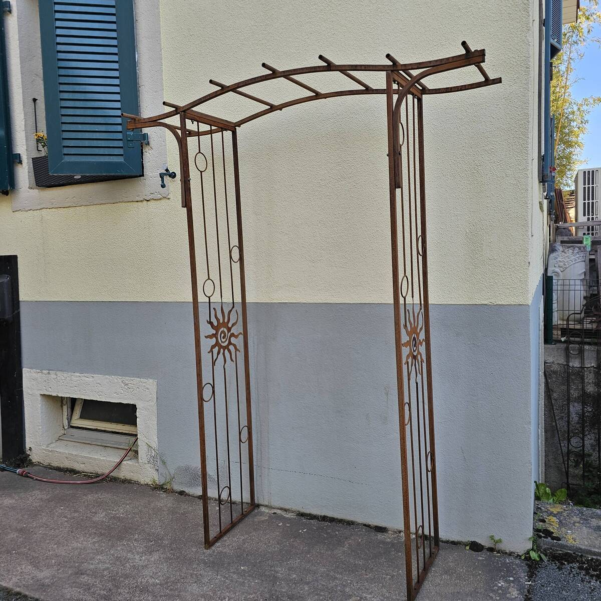 Arche en fer rouillé massif, hauteur 220cm