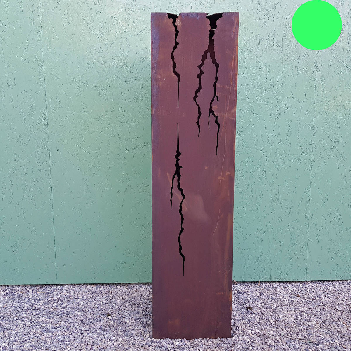 Colonne en fer rouillé, ajourée, H. 120cm 