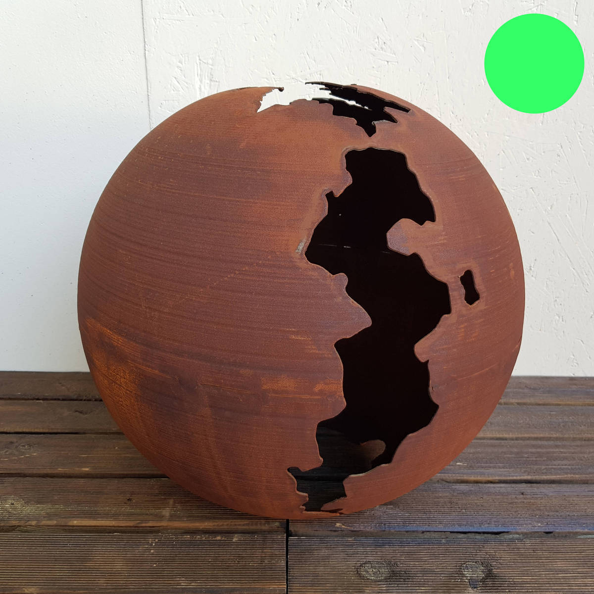 Kugel mit langen Rissen, aus Rosteisen , Ø 50cm