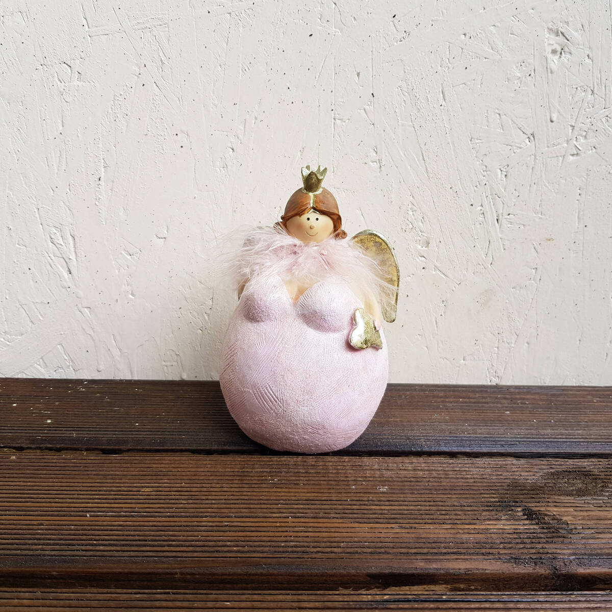 Engel mit Herz, aus Polyresin, Höhe 11cm