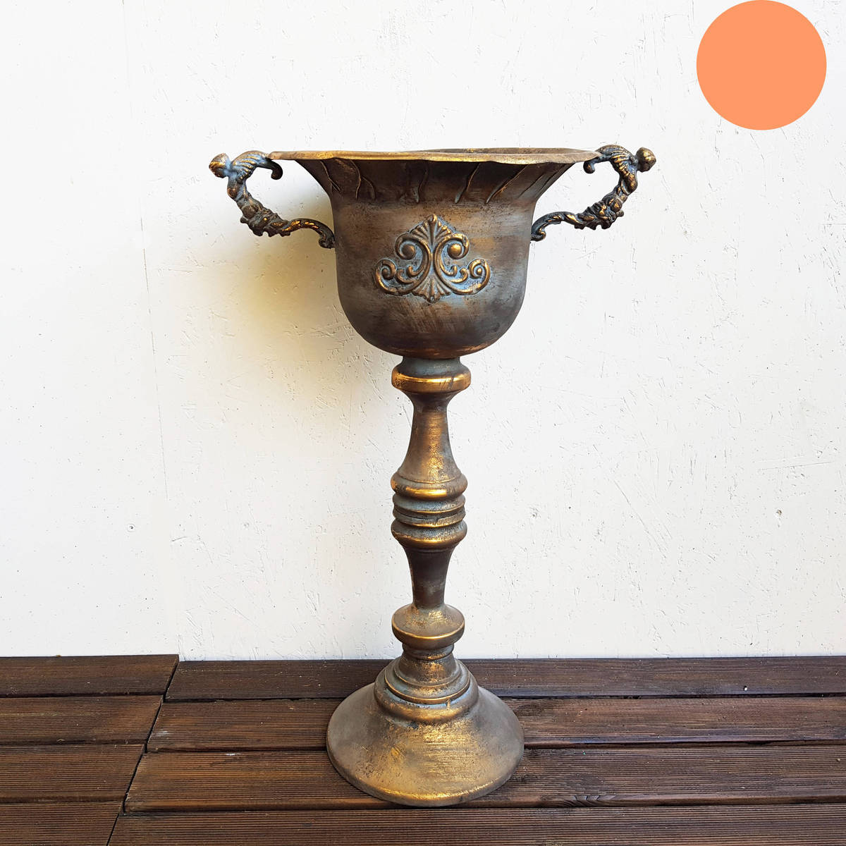 Gefäss aus Metall, gold antik, Höhe 71cm