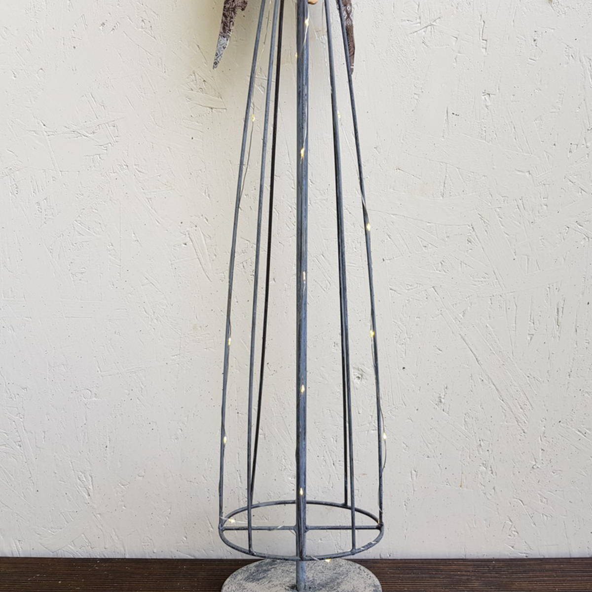 Engel aus Metall mit LED Licht, Höhe 86cm