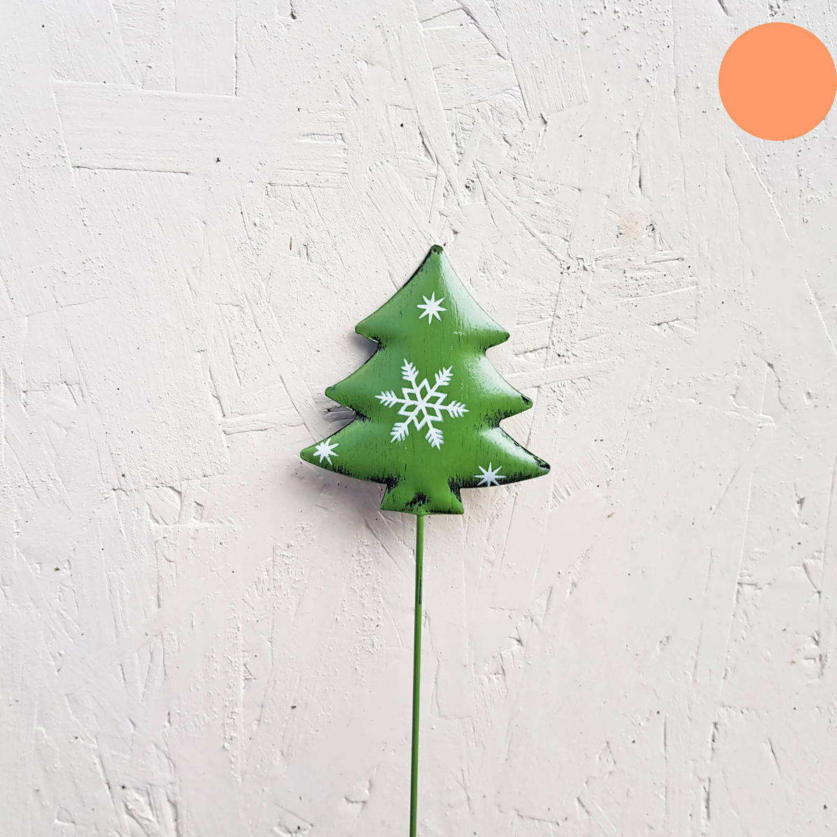 Sapin en métal peint, à piquer, 6x6cm + tige 22cm