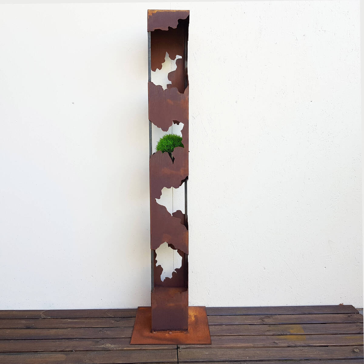 Colonne en fer rouillé, hauteur 170cm