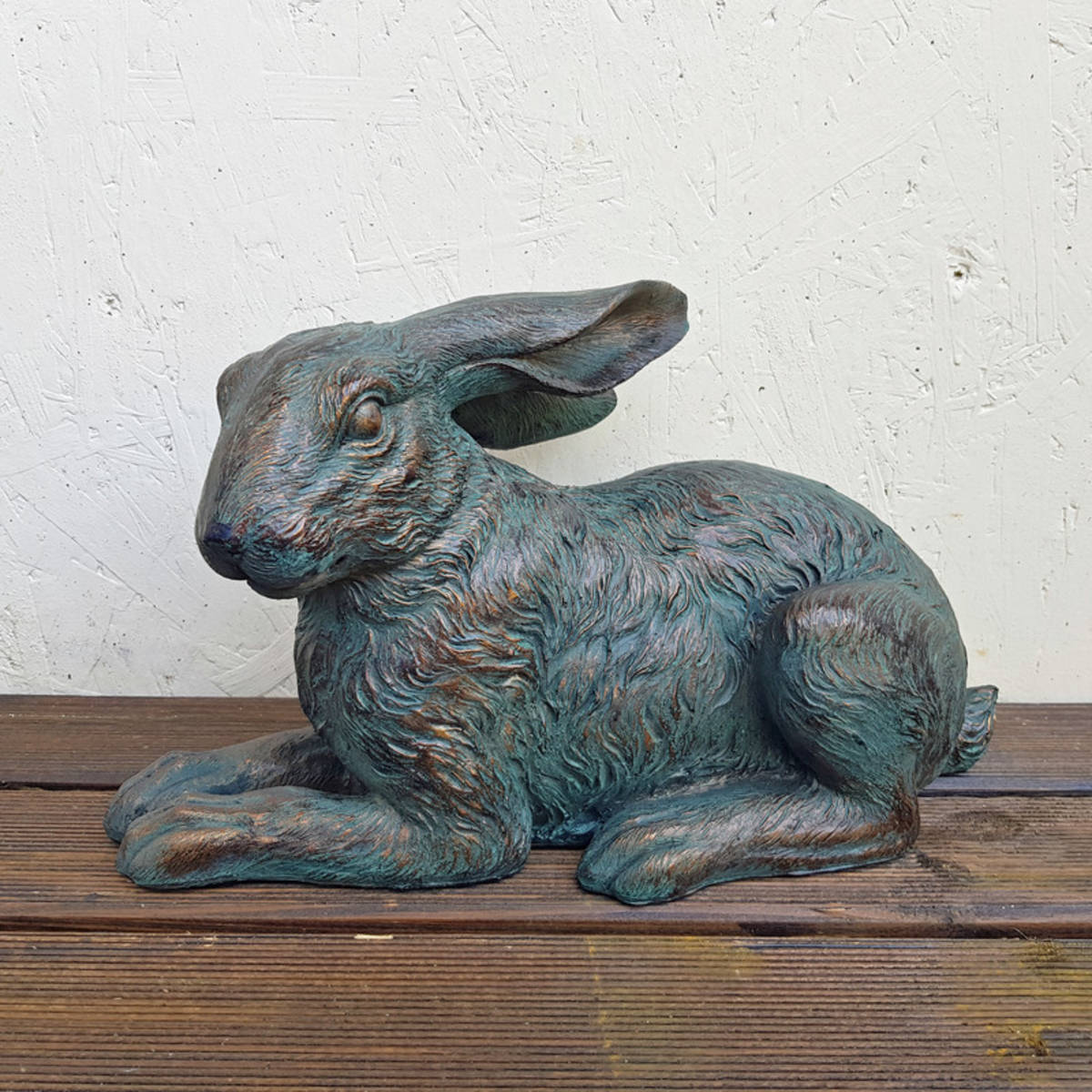 Hase aus Polyresin, 39 x 22cm