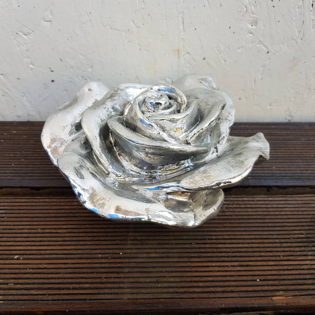 Rose aus Polyresin, silber, 15cm