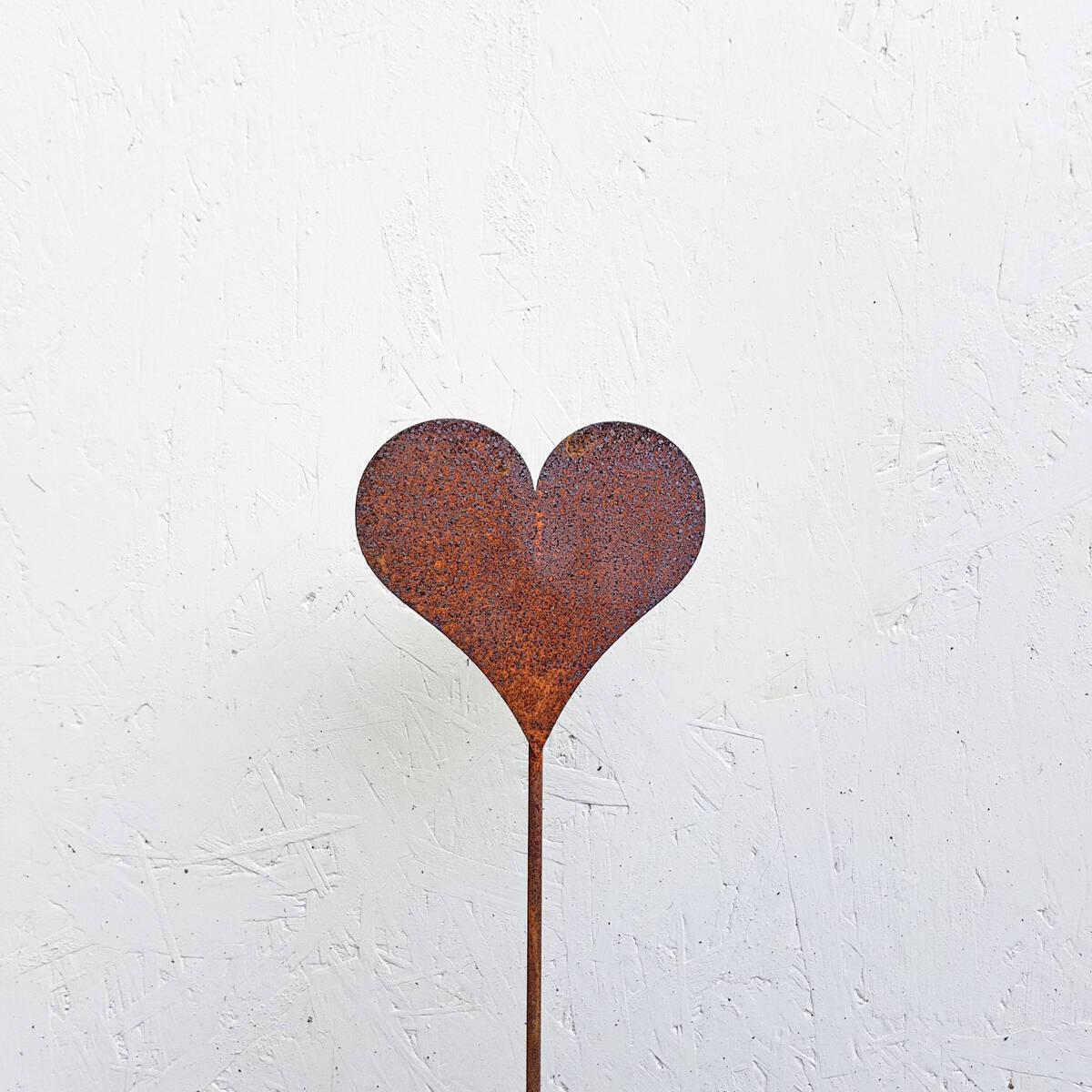 Coeur à piquer, en fer rouillé, H. 25cm