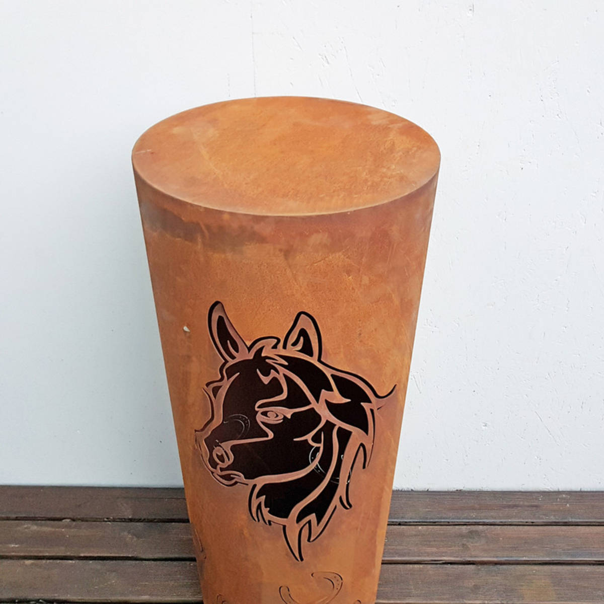 Säule ''Pferd'' aus Rosteisen, H. 100cm