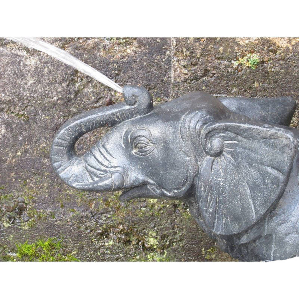 Wasserspiel Elefant aus Steinguss, H. 75cm