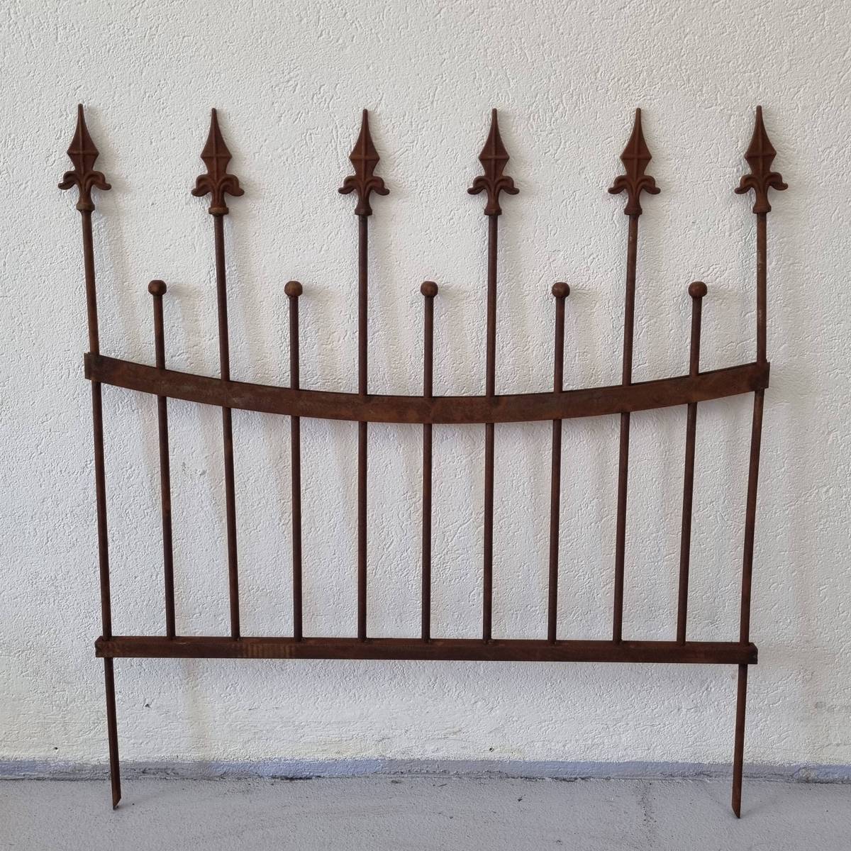 Petite barrière en métal, H. 84 cm 