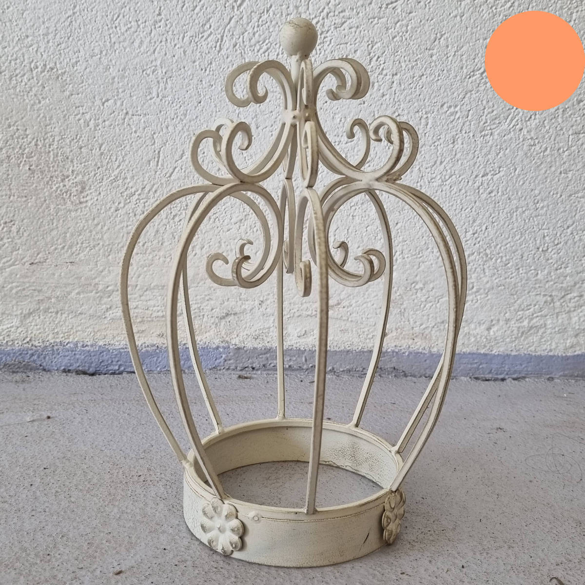 Couronne en métal, H. 27 cm 