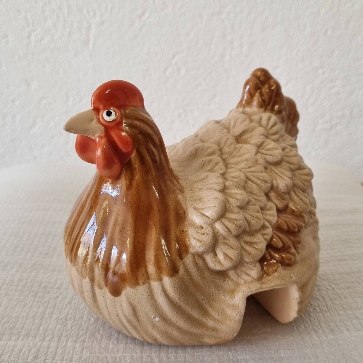 Huhn aus Keramik, H.12 cm 