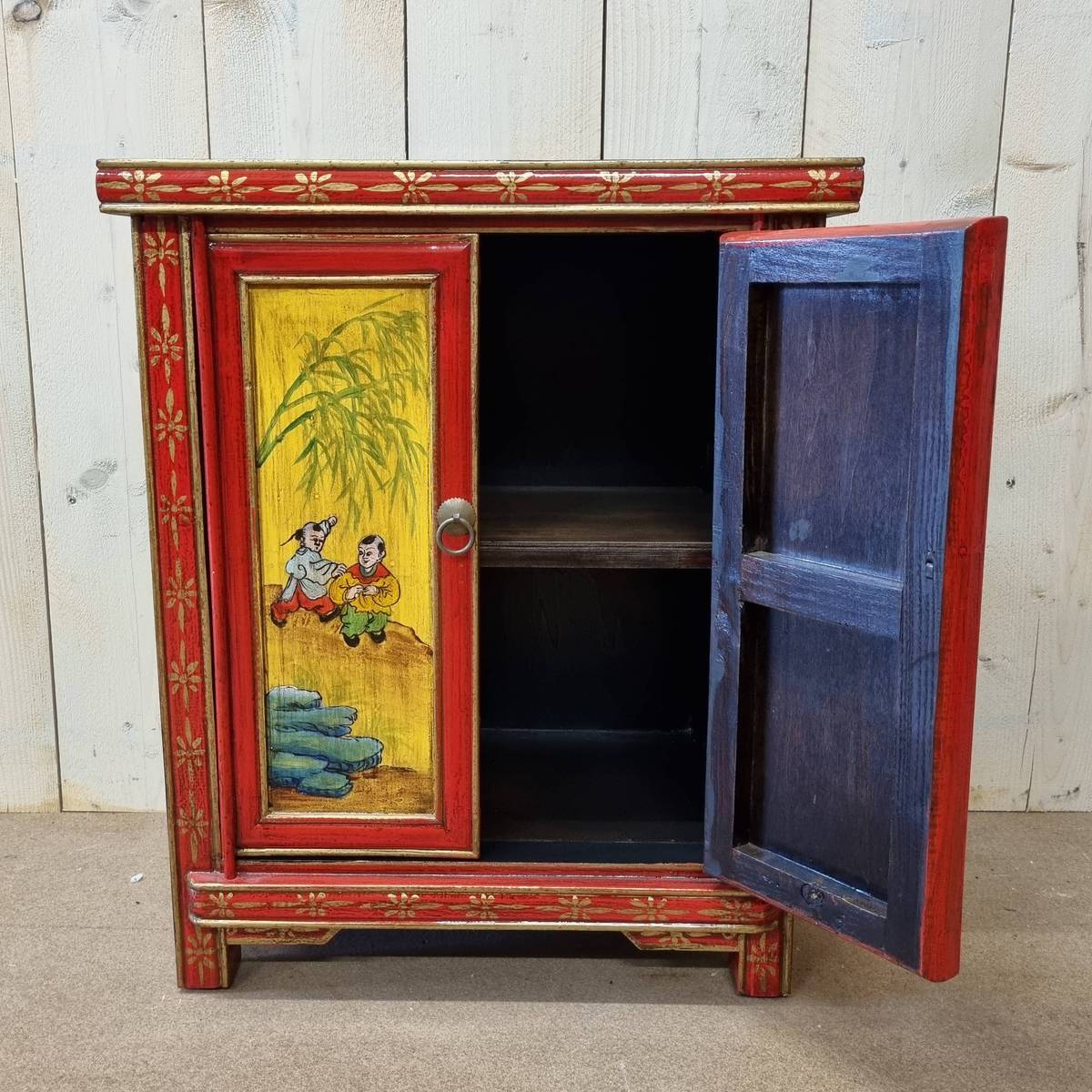 Kleine chinesische Kommode, Handgemalt