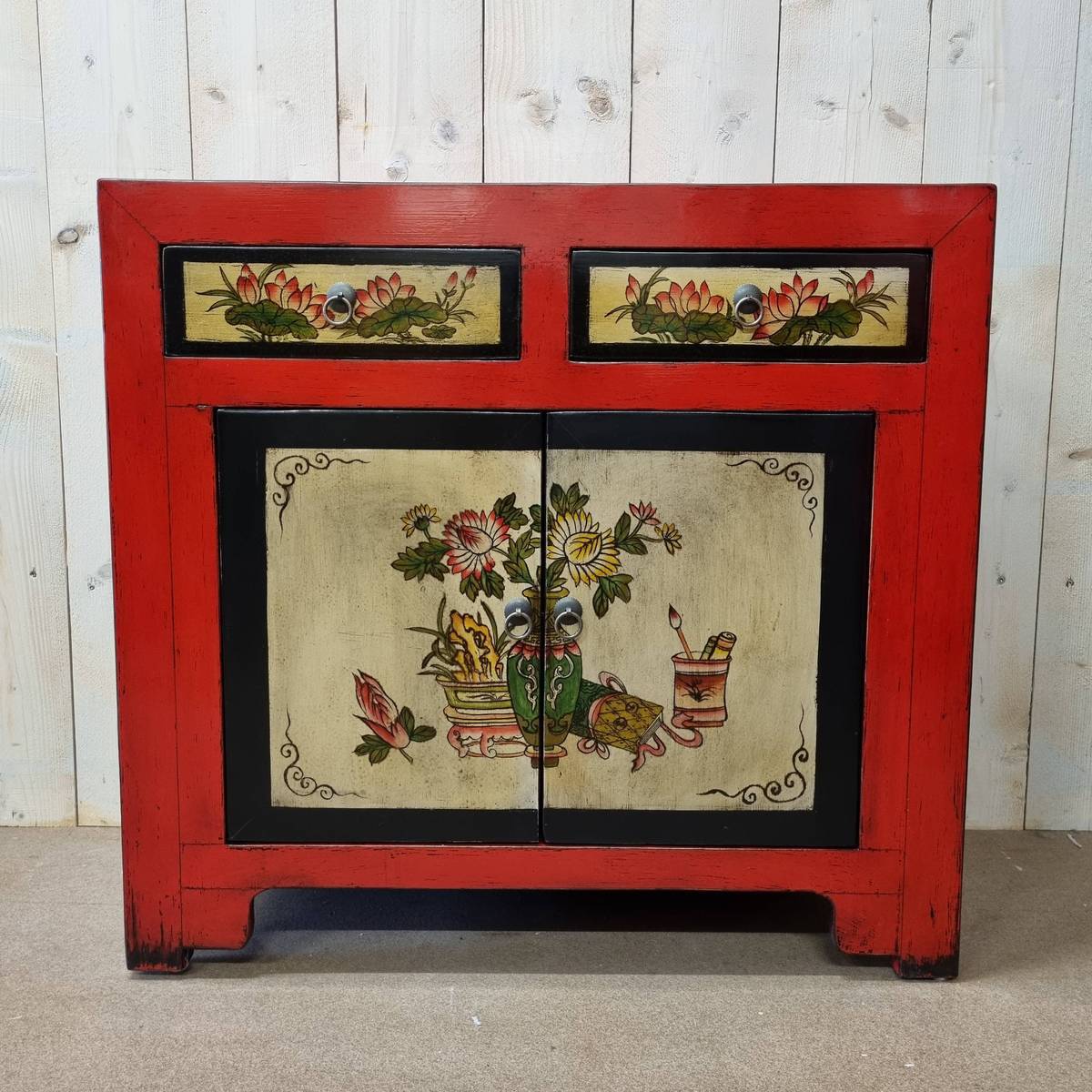 Chinesische Kommode, handgemalt 