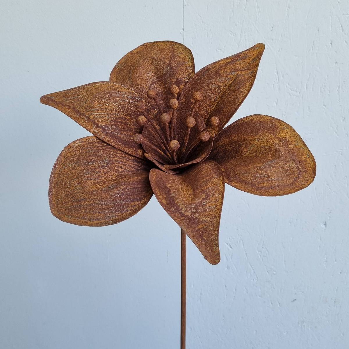 Fleur en fer rouillé, 150 cm 