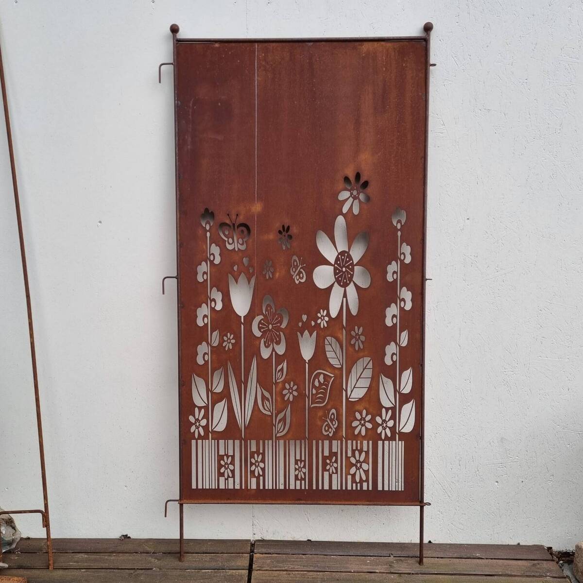Sichtschutz aus Rosteisen, Blume 