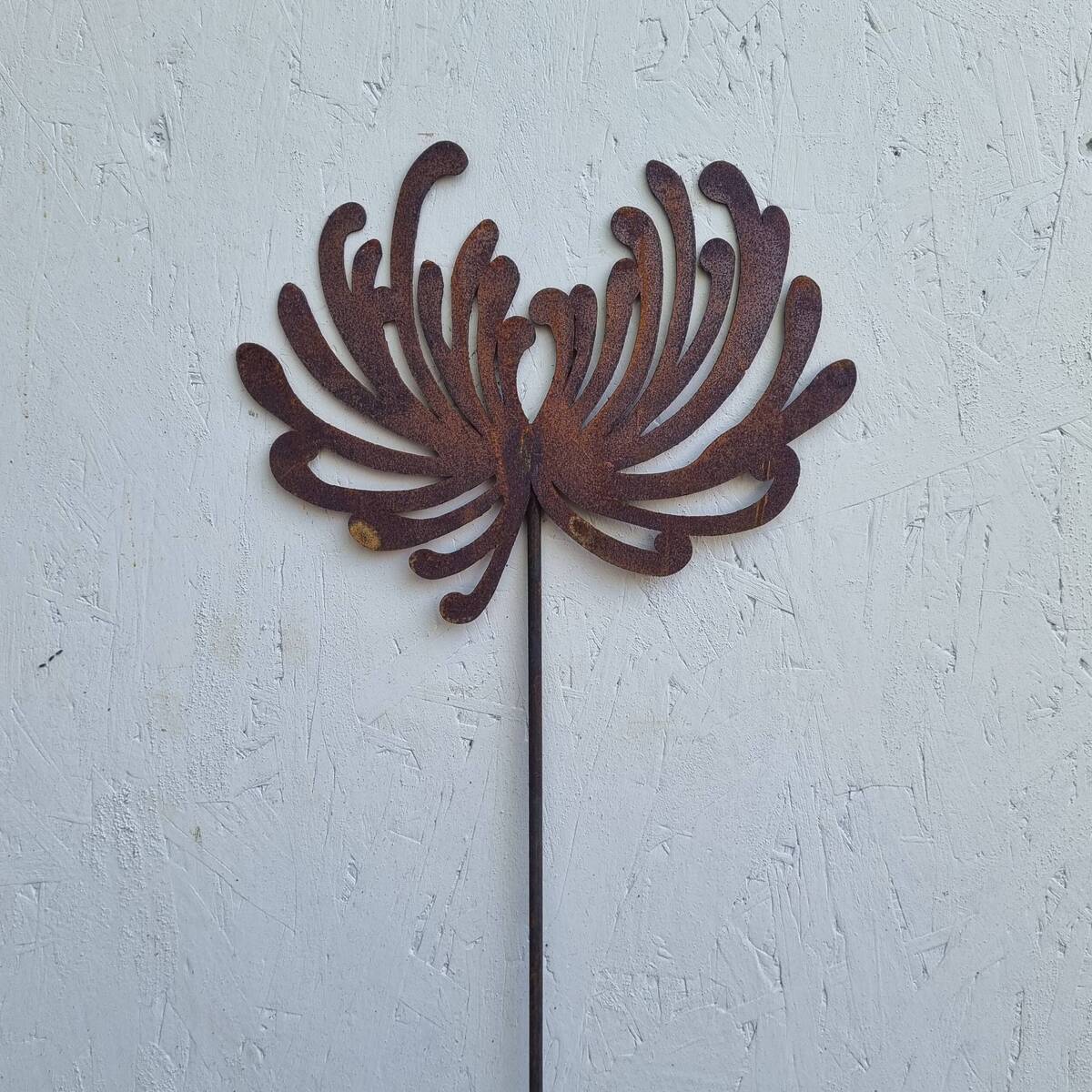 Chrysantheme auf Stab, aus Rosteisen,112 cm 