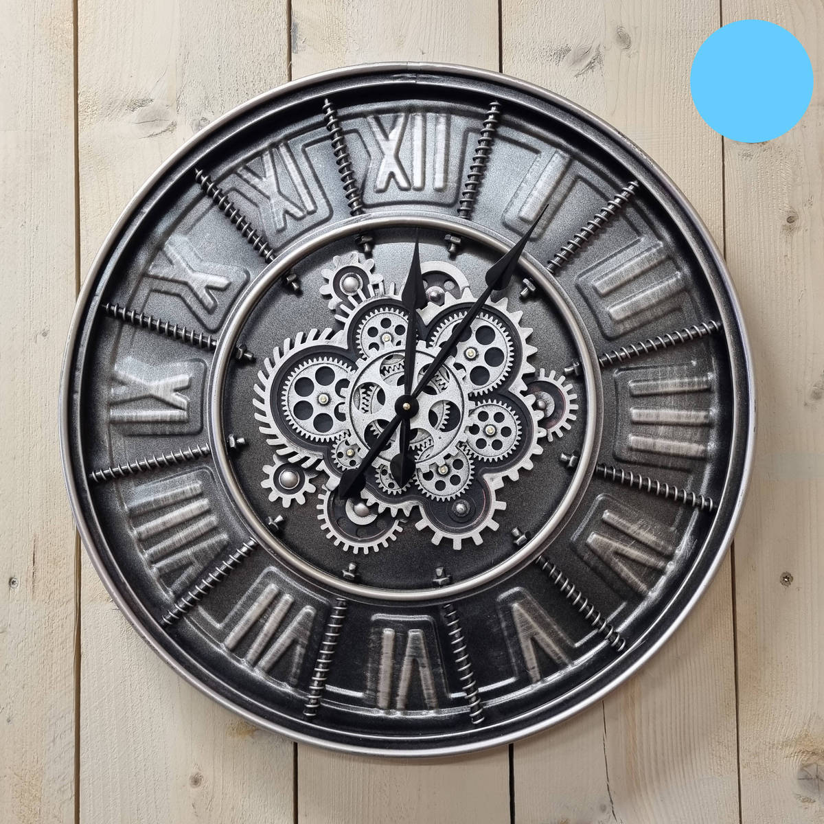 Horloge murale, en métal, D. 61 cm 