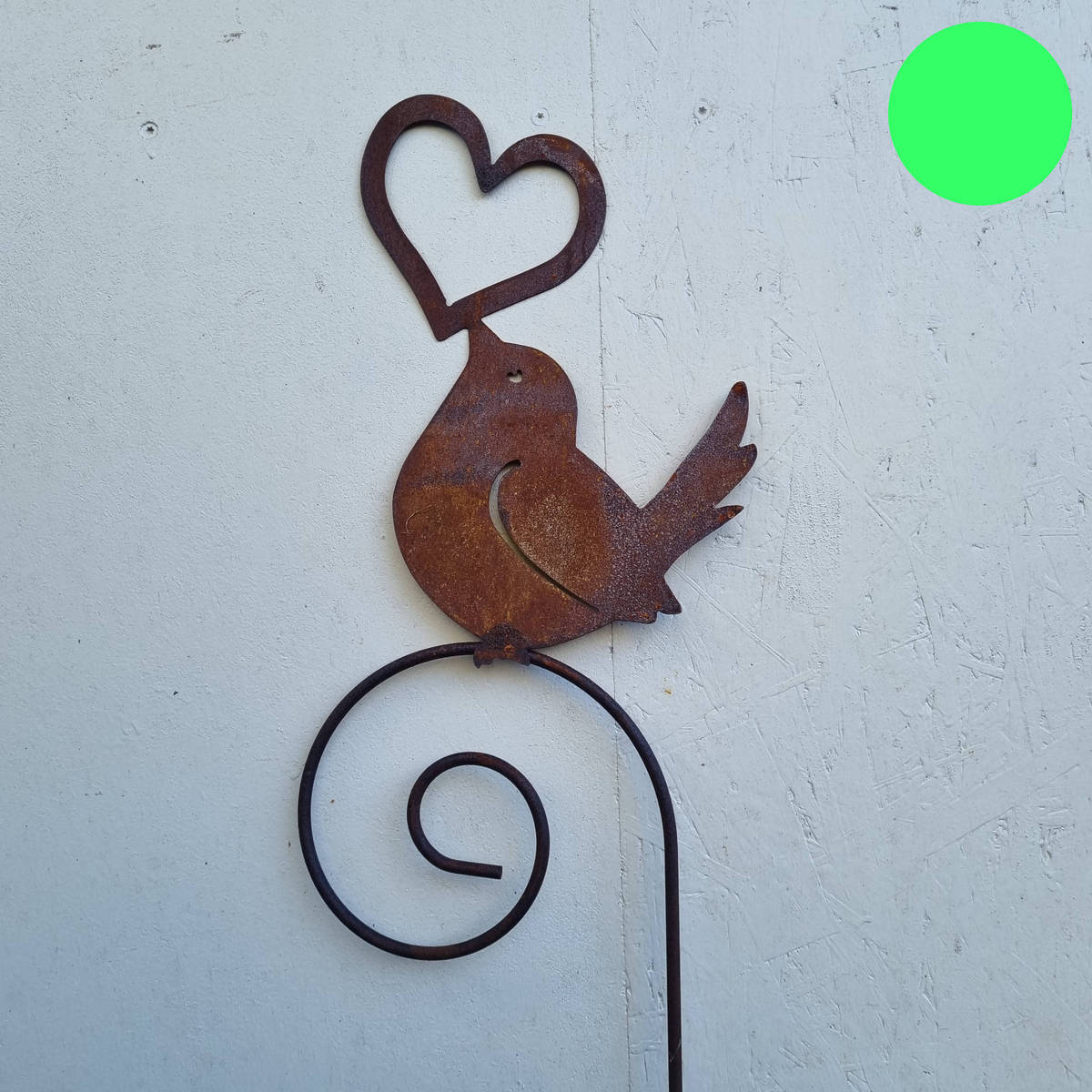Oiseau avec coeur en fer rouillé, sur tige, 182 cm 