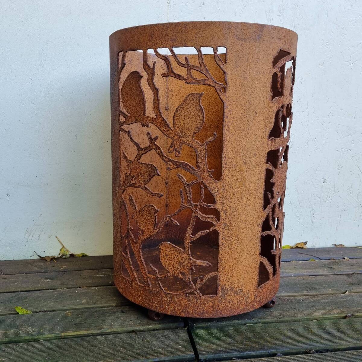 Feuerstelle aus Rosteisen, Ast, Durchmesser 40 cm 