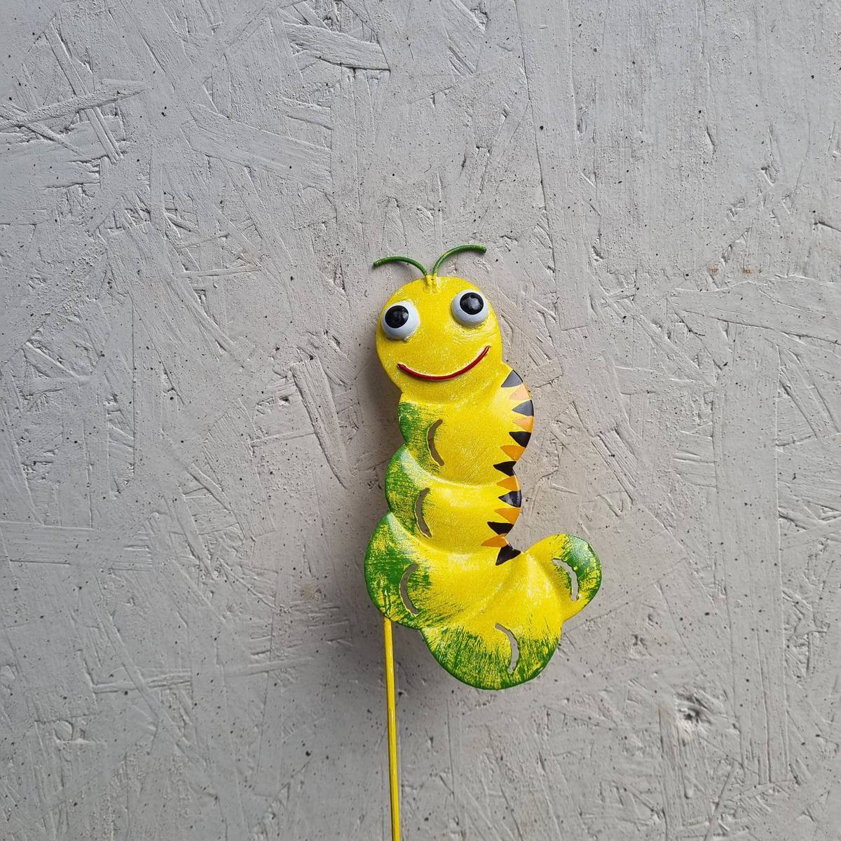 Raupe aus Metall bemalt, zum stecken, 45 cm 