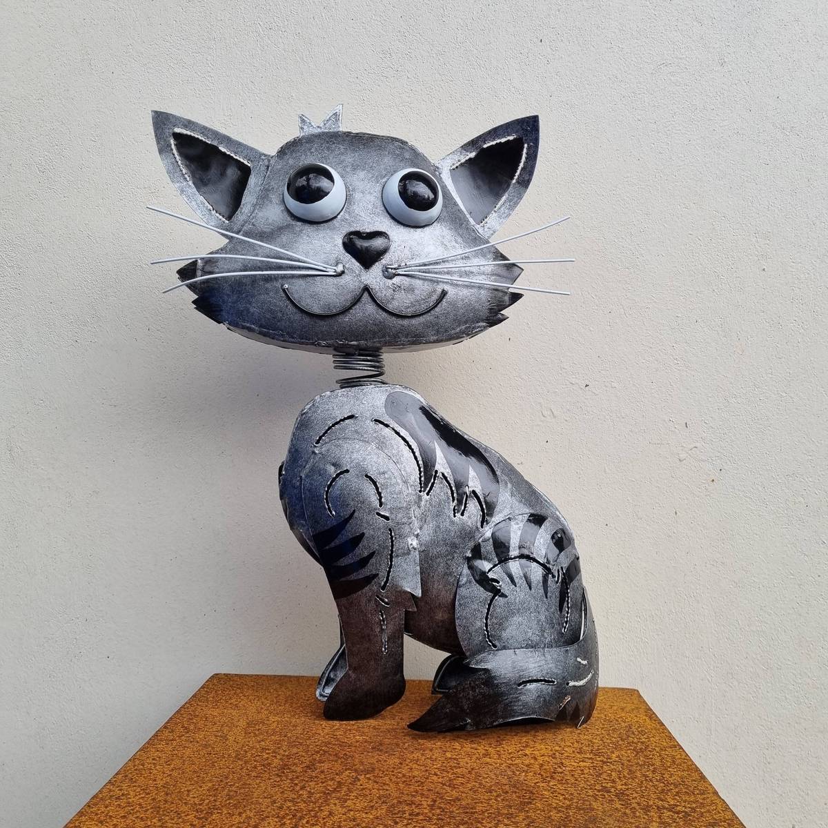 Katze aus Metall, bemalt, 41 cm 