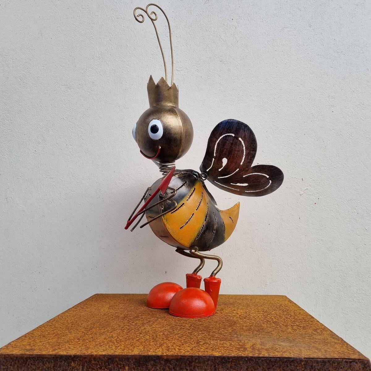 Abeille avec flèche, en métal peint, 41 cm 