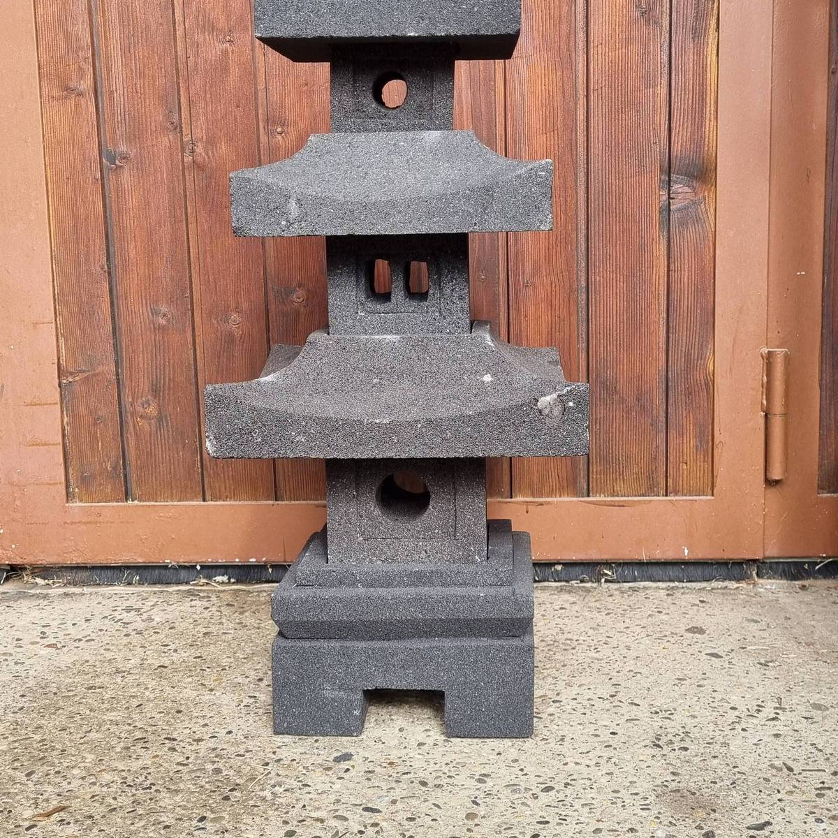 Lanterne japonaise en andesite, 80 cm 