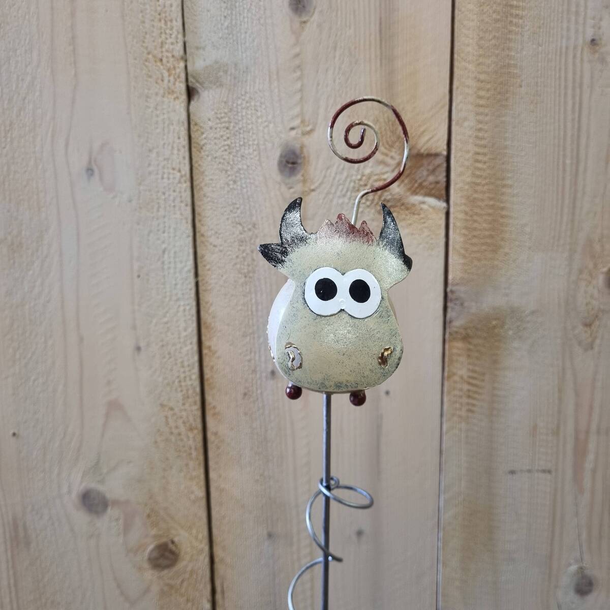 Vache en métal peint, sur tige, 62 cm 