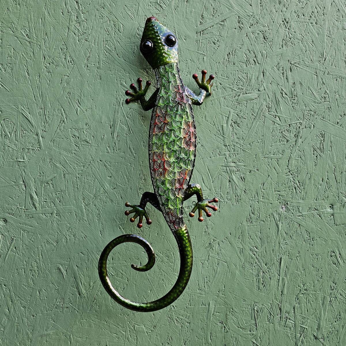 Salamandre en métal peint, à fixer contre un mur, H. 72 cm 