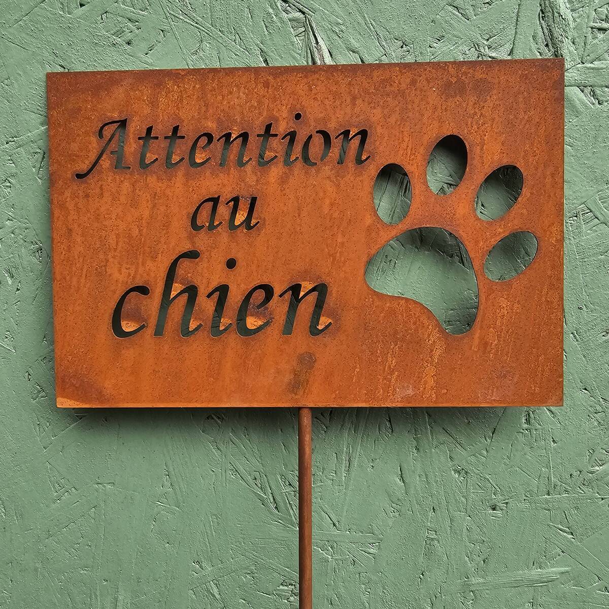 Pancarte en fer rouillé, sur tige, 148 cm, Attention au chien 