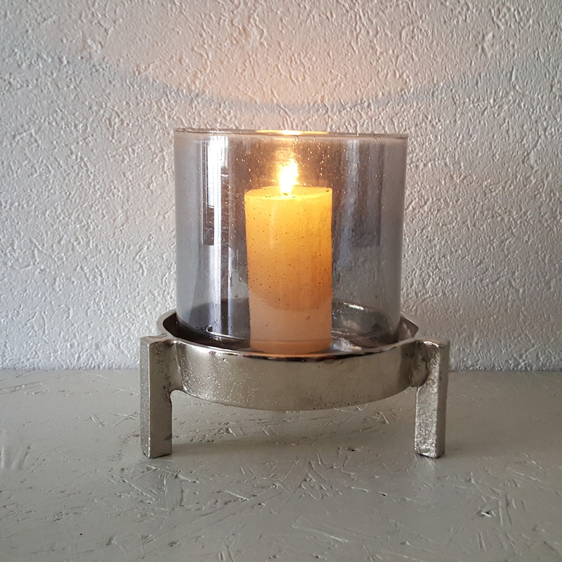 Windlicht auf einem Metall Sockel, Höhe 70cm